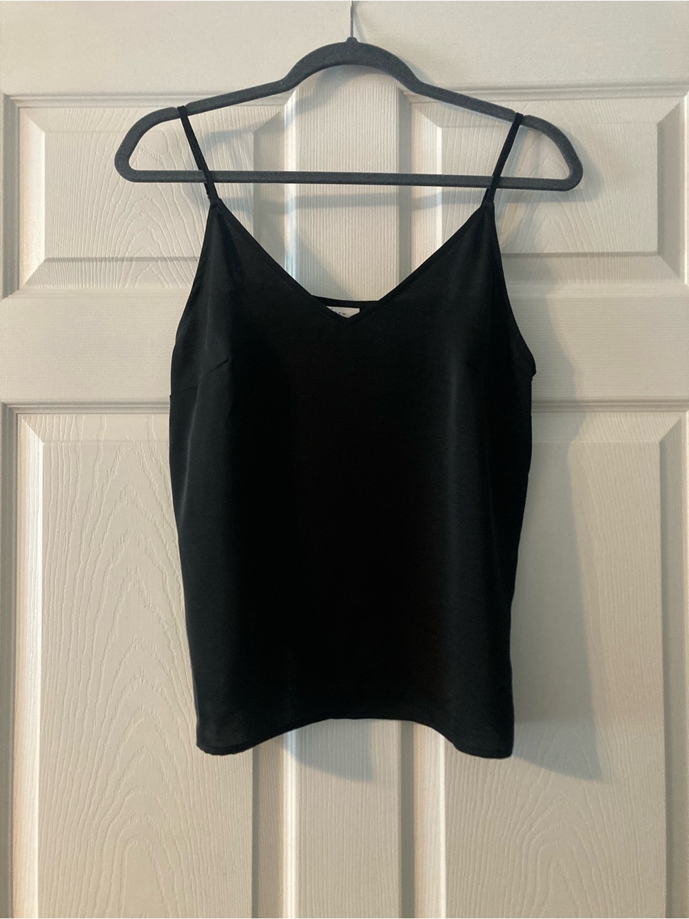 a new day Black V-Neck Spaghetti Strap Cami fits a small